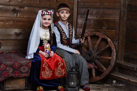Дети в национальной одежде (78 фото)