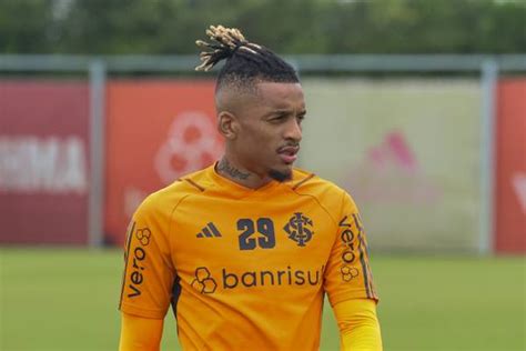 Lateral esquerdo Dalbert ex Inter é oferecido ao São Paulo são