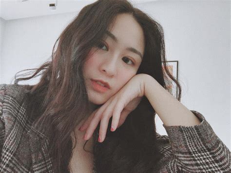 Lo T G I Xinh H S N Kh U I N Nh P Nh Th N Ti N T T L B N G I C U Th Hay Hot Mom