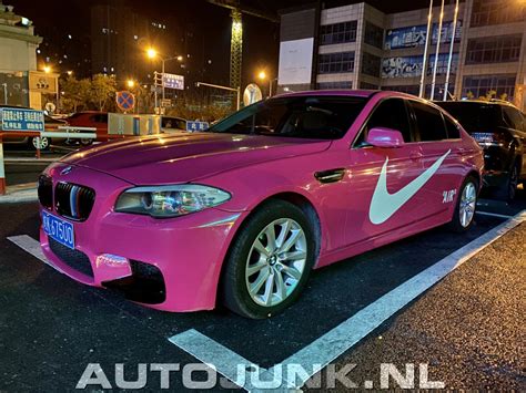Fuchsia BMW “Nike Air” foto's » Autojunk.nl (248152)