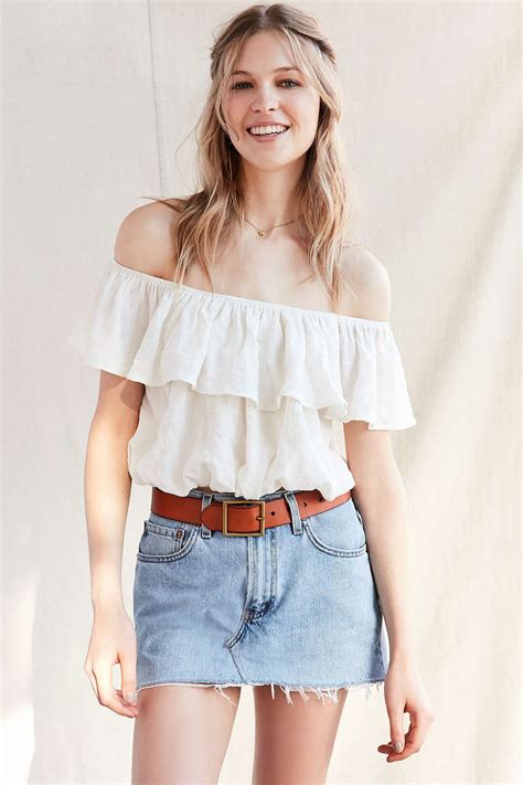 Break Out Your Razors: The Teeny, Tiny Denim Miniskirt Is Back | Glamour