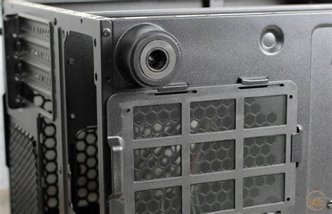 Обзор корпуса CHIEFTEC Pro Cube (CI-02B-OP): компактный кубик GECID.com ...