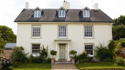 British homes for sale are seeing a sudden drop in market prices 3