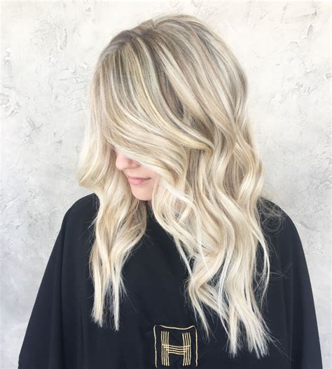 Prettiest Blonde Perfect Blonde By Alexaa Done In Gilbert Az Habitsalon Cool Blonde Blonde