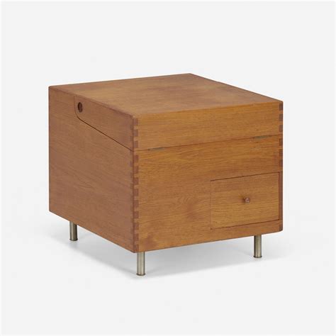 156_1_essential_design_may_2023_hans_j_wegner_cube_bar__wright_auction