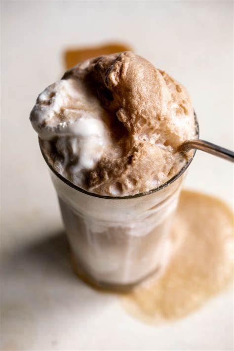 How To Make An Alcoholic Root Beer Float Cooking With Cocktail Rings