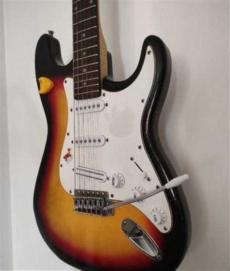 Классический Stratocaster с рельсовым хамбакером | Festima.Ru ...