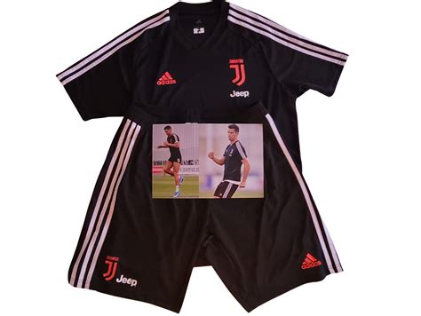 Cristiano Ronaldo's Juventus Training Issued Kit, 2020/21 - CharityStars