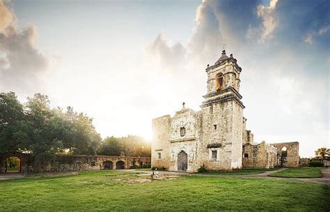 Texas History Beyond the Alamo #TexastoDo | Cool places to visit, Texas history, Texas tourism