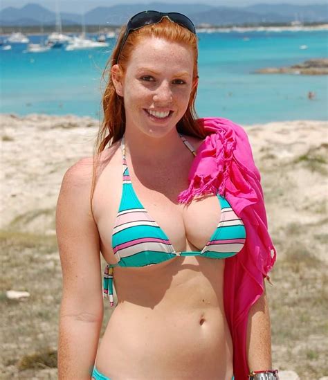 Blue Bikini Stunner Porn Pic