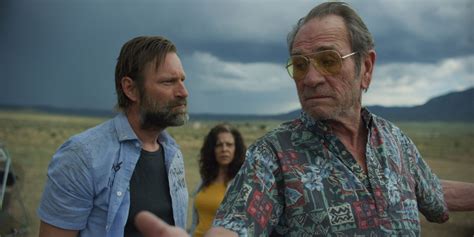 Wander – Watch Aaron Eckhart and Tommy Lee Jones in the trailer for new ...