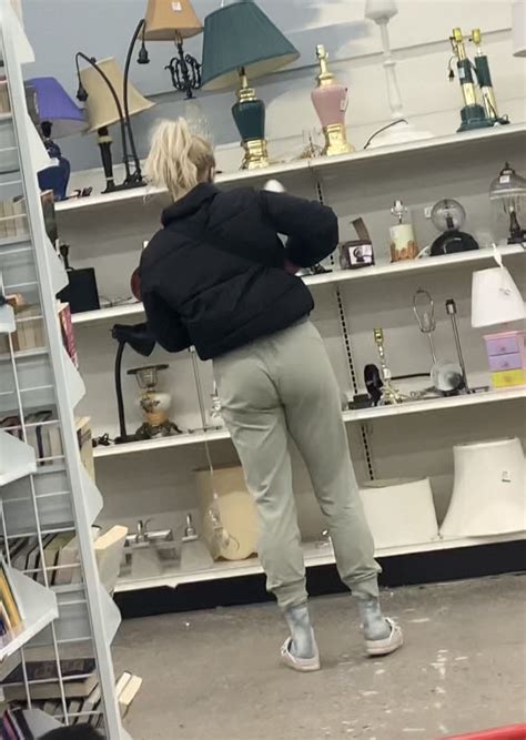 Blonde Nice Shape Ass Forum