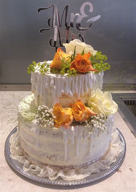Naked Cake Hochzeitstorte Mit Canache Glasur Rosen B Ckerei Konditorei Krahl