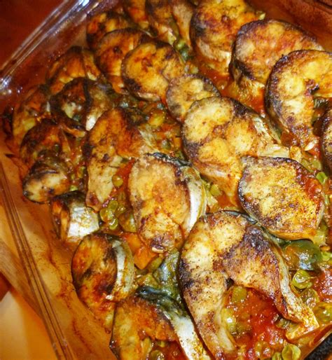 Скумрия със зеленчуци на фурна - Хляб и Сол