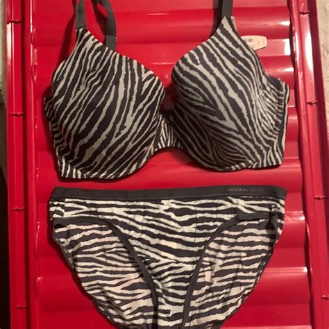 Victoria S Secret Intimates Sleepwear Victoria Secret Naked Lined Demi Size Dd With