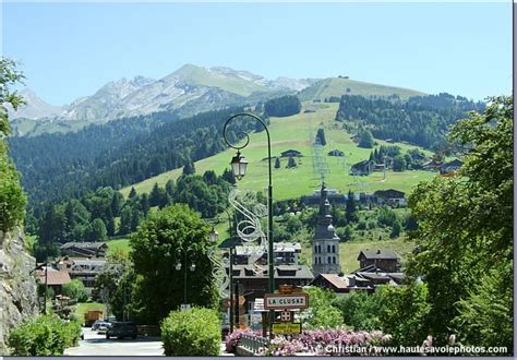 village de la Clusaz en été La clusaz Haute savoie Alpes francaises