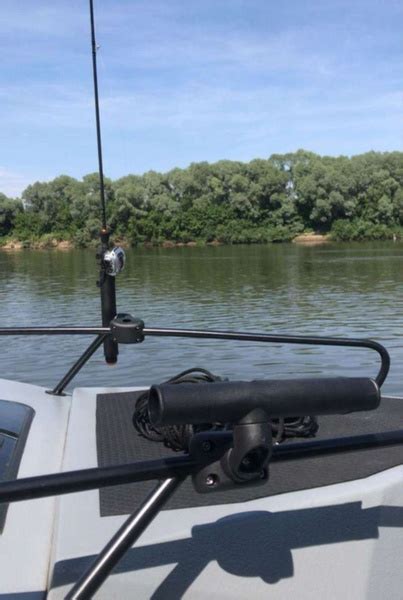 Держатель спиннинга ( удочки ) в лодку на леер, таргу или рейлинг с ...