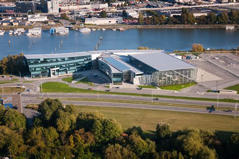 Recognizing our outstanding faculty at BCIT – BCIT News