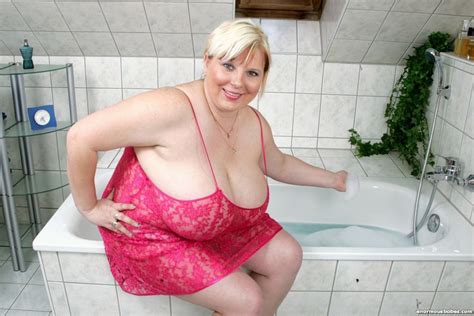 Sexy Blonde Bbw With Enormous Natural Boobs Nude In The Bathroom Porn Pictures XXX Photos Sex