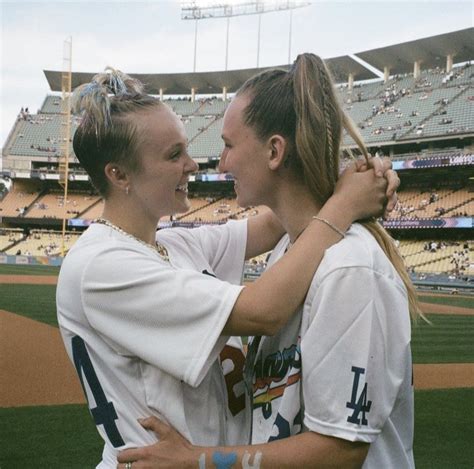 Jojo Siwa Realized She Was Gay At Disney World Artofit