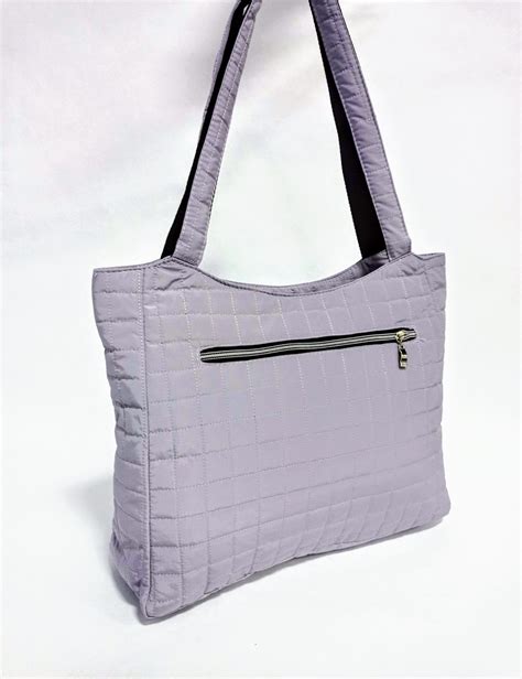 Сумка женская стёганая болоньевая 36*28см светло-серая (41022) - купить ...