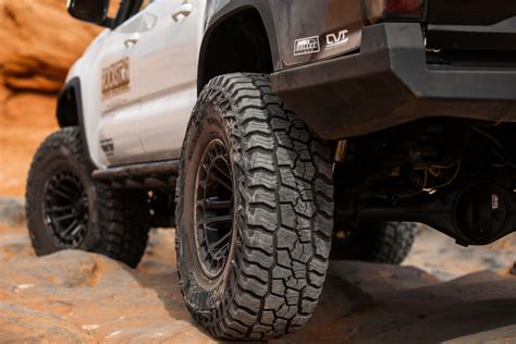 Mickey Thompson | Baja Boss A/T