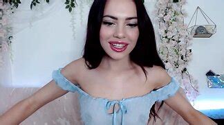 Solo Video Of Woman With Massive Dildo Fucking Herself ZB Porn