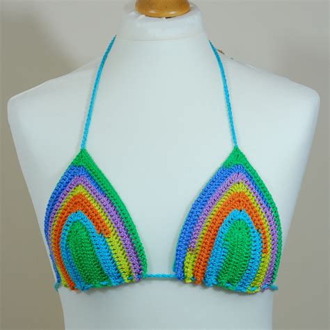 Bikini góra tęczowa na szydełku Rękodzieło czapki zabawki
