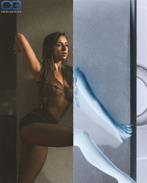 Tate McRae Nude Pictures Photos Playboy Naked Topless Fappening