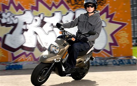 MBK Booster Naked Moto ZombDrive