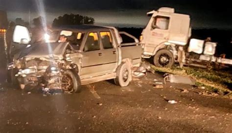 Fuerte Choque En Ruta Una Camioneta Y Un Cami N Colisionaron De