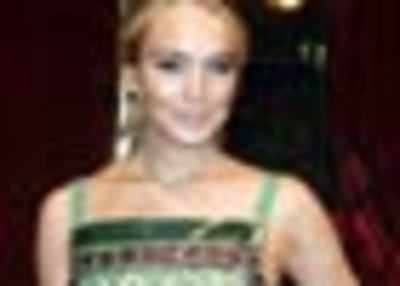 Lindsay Lohan Denies Lesbian Rumours English Movie News Times Of India