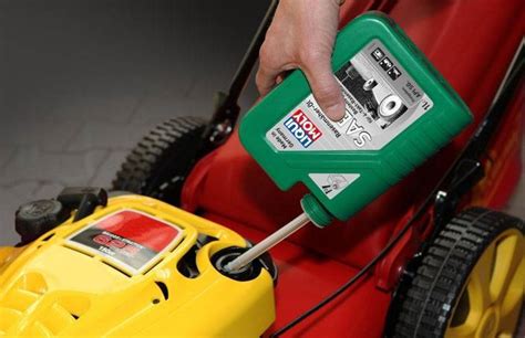 Как выбрать и поменять масло для газонокосилок с 2-тактным и 4-тактным ...