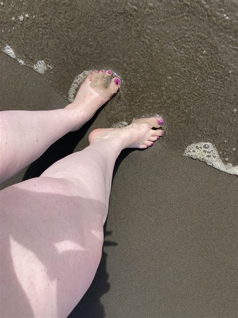 My first time wearing a bikini to the beach and public flashing 🏖 😊 I