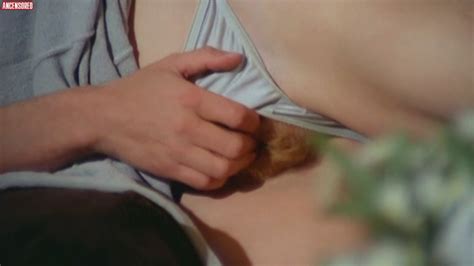 Naked Morgane In Jouir