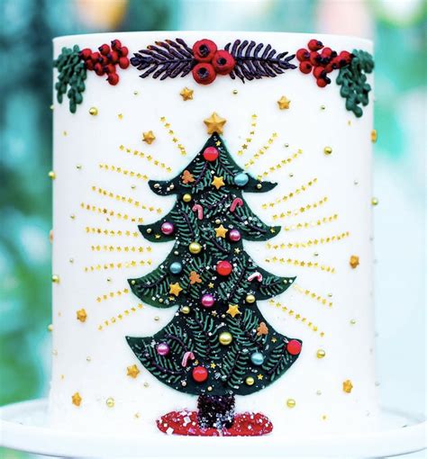 25 Buttercream Christmas Cake Decoration Ideas