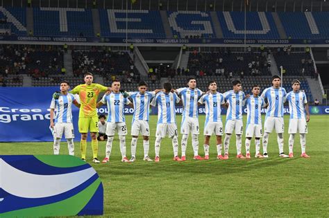 Argentina cayó ante Paraguay y debió conformarse con subcampeonato en