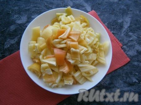 Лечо из болгарского перца с огурцами и помидорами на зиму: 9 фото в рецепте