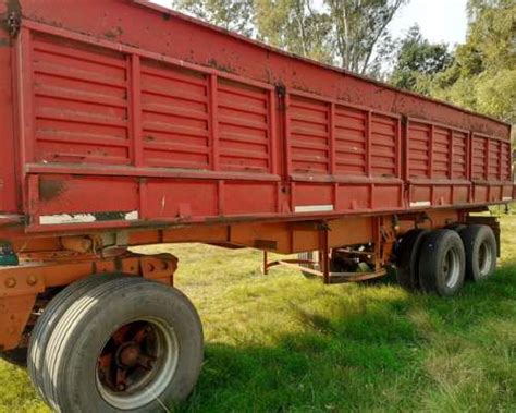 Acoplado Volcador Bivuelco Petinari C Frenos En Los 3 Ejes Agroads