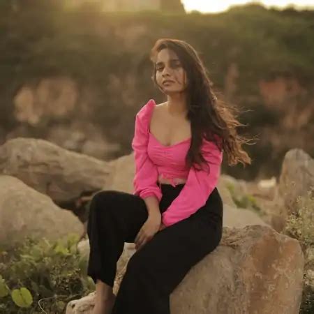 Anusha Ranganath Top Hot Pics And Photo
