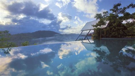 Vacation rentals with stunning mountain views | CNN