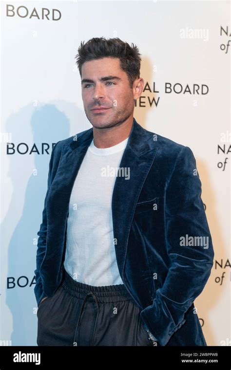 zac efron net worth 2024