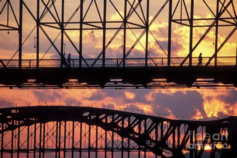 Walnut Street Bridge Photograph By Alex Demyan Pixels