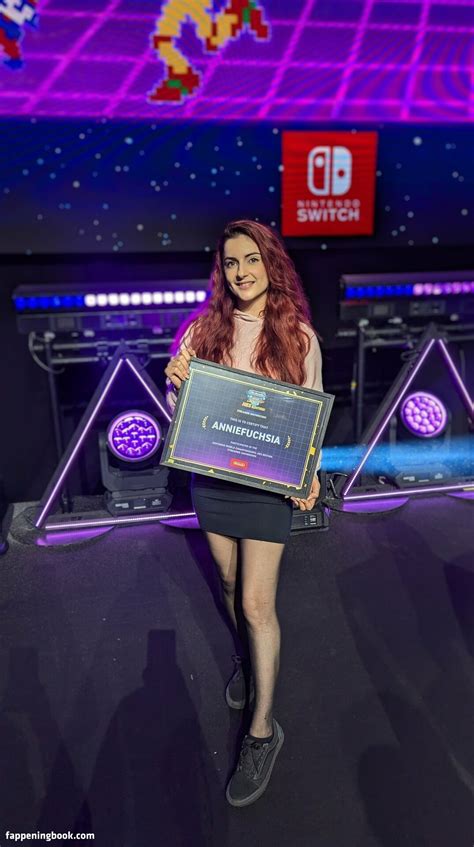 AnnieFuchsia Nude OnlyFans Leaks The Fappening Photo FappeningBook