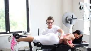 Busty Brunette Shows Her Tits At The Gym And Gets Nailed XXX Dessert