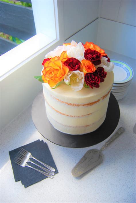 Semi Naked Cake With Fresh Florals 249 Temptation Cakes Temptation Cakes