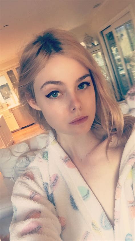 Elle Fanning Nude Exhibited Private Content Pics The Fappening