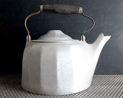 Antique Wagner Ware Cast Aluminum Tea Kettle Vintage Teapot Quart