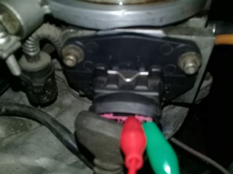 Замена датчика положения дроссельной заслонки — Audi 100 (C4), 2 л ...