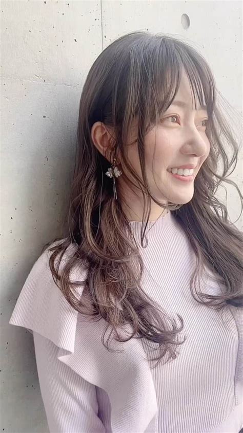 原直子さんのインスタグラム動画 原直子instagram「春っぽく軽めにしてもらいました🌸 黄色く抜けがちなのをしっかり抑えてもらって